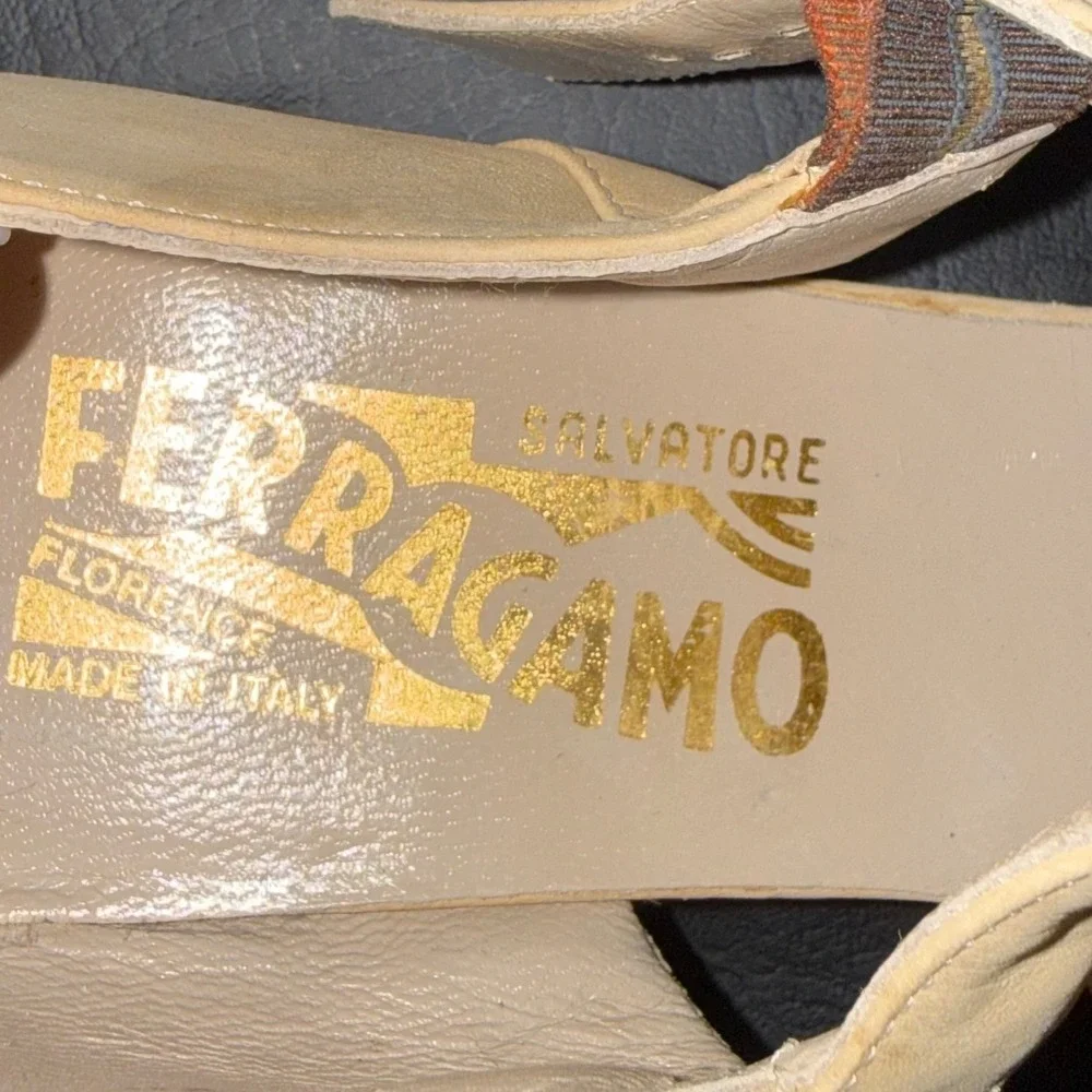 Salvatore Ferragamo Vintage Beige Nubuck Strap Loafers Square Toe NARROW 8 4A